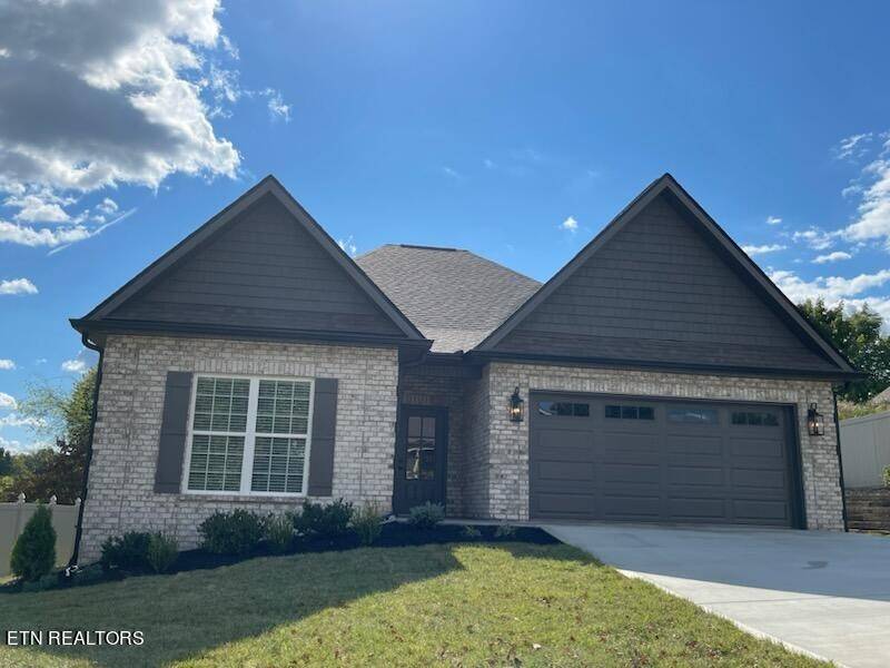 631 Grassland Drive, Maryville, TN 37804