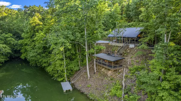 Sevierville, TN 37876,107 Aaron St