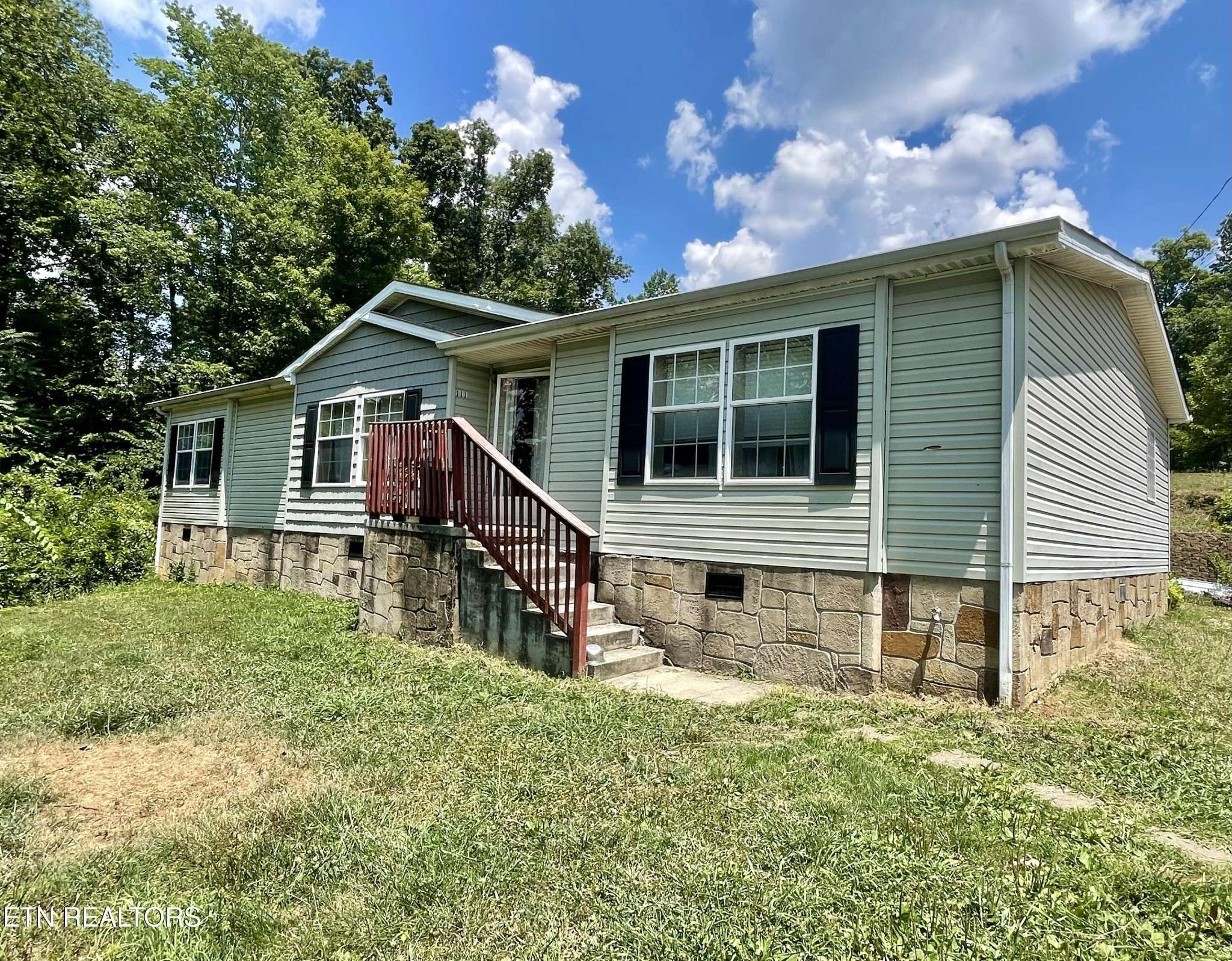111 Moosetrail Lane, Powell, TN 37849
