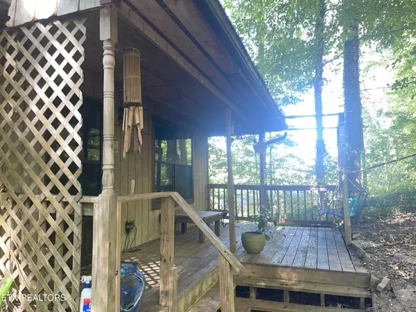 Clinton, TN 37716,330 Melton Hill Drive