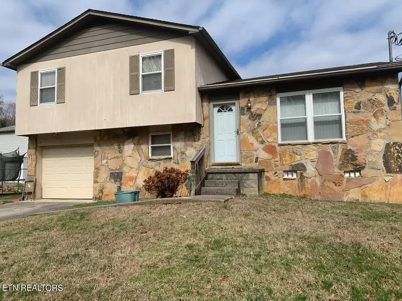 3907 Vienna Drive, Knoxville, TN 37912