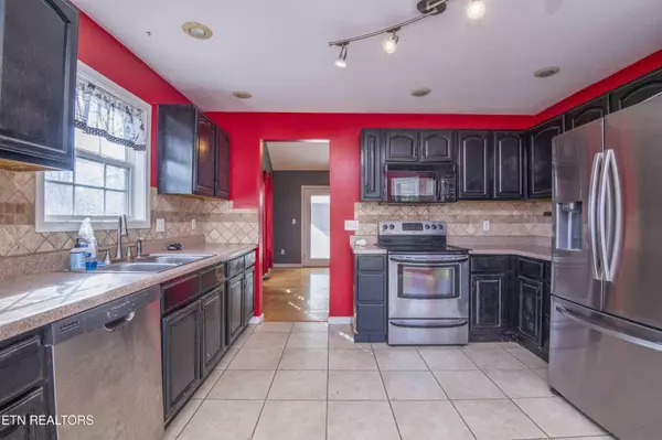 Lenoir City, TN 37771,123 Lakeland Estates Drive