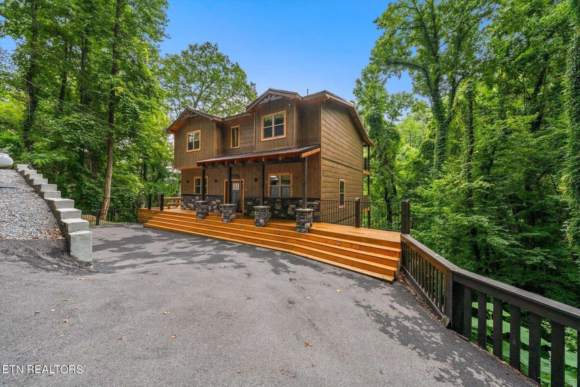 Gatlinburg, TN 37738,1525 Zermatt Court