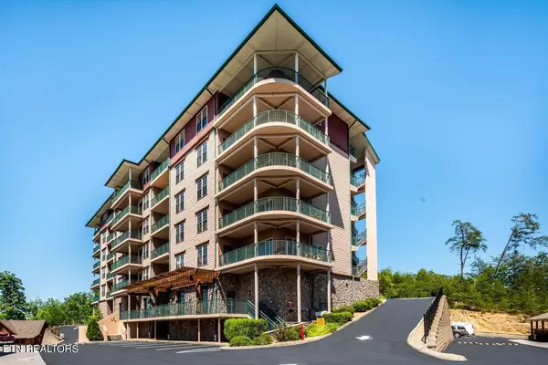 410 Big Bear Way #2001, Pigeon Forge, TN 37863