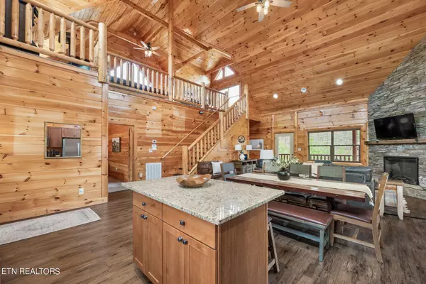 Sevierville, TN 37876,2178 Bear Haven Way