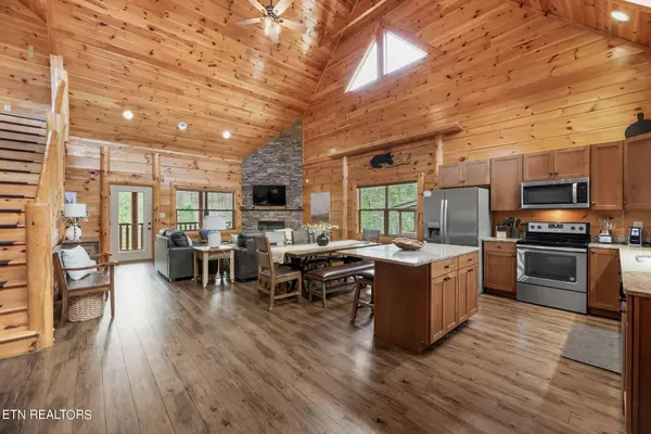 Sevierville, TN 37876,2178 Bear Haven Way