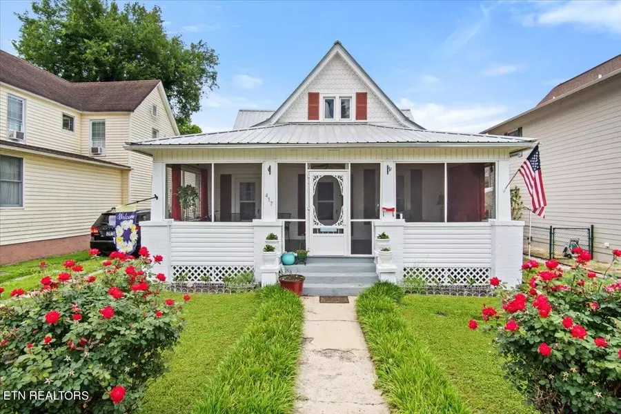 417 NE Morgan Ave, Harriman, TN 37748