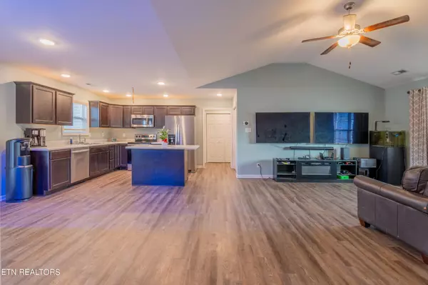 Loudon, TN 37774,125 Hartfield Lane