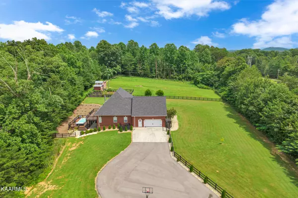 Knoxville, TN 37920,807 W Governor John Sevier Hwy