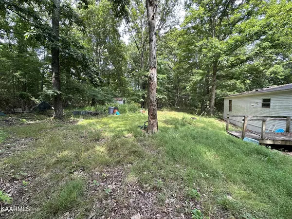 Loudon, TN 37774,1297 Corinth Church Rd