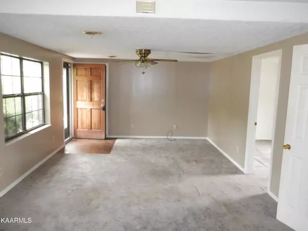 Clinton, TN 37716,809 Reynolds Ave