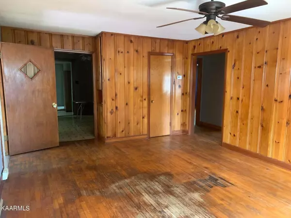 Loudon, TN 37774,103 Charles St