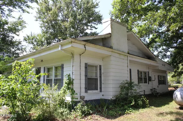 2002 Little Best Rd, Maryville, TN 37803