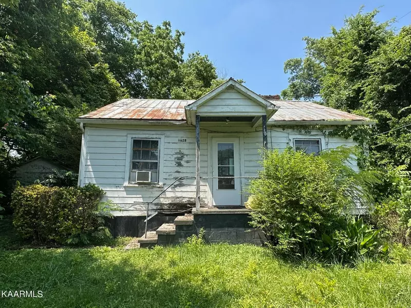 7628 Sevierville Pike, Knoxville, TN 37920