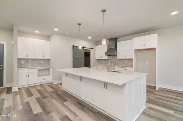 Lenoir City, TN 37772,986 Meadow Walk Lane