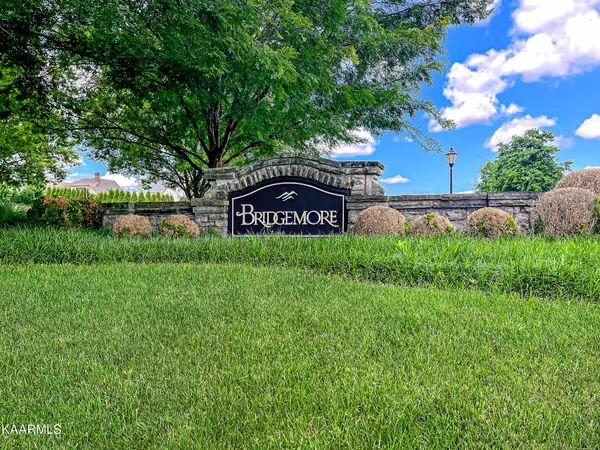 Knoxville, TN 37934,608 Porchfield Lane