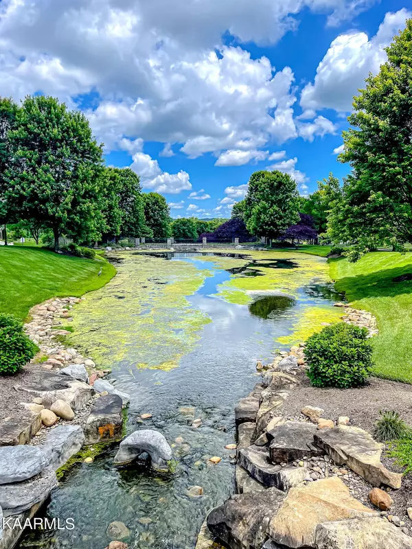 Knoxville, TN 37934,608 Porchfield Lane