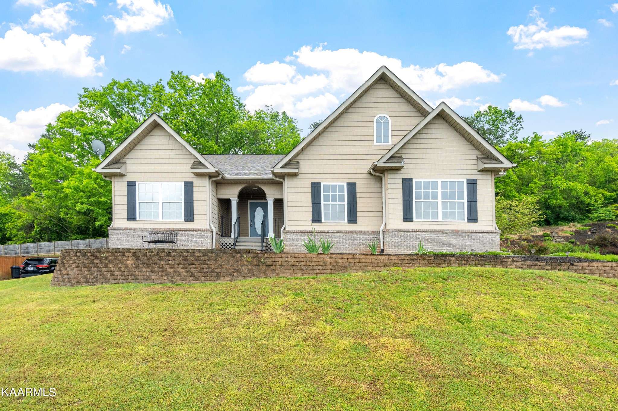 630 Cordova Lane, Lenoir City, TN 37771