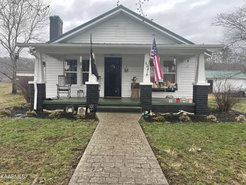 604 Glendale Ave, Clinton, TN 37716