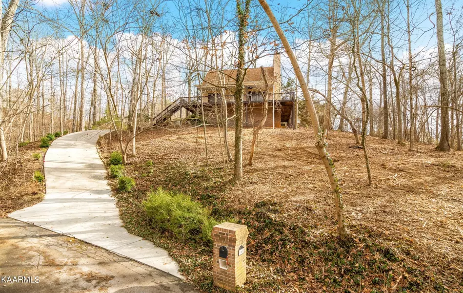 965 Frontier Circle, Friendsville, TN 37737