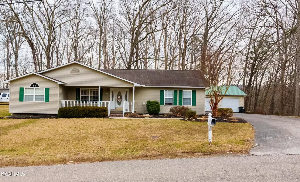 275 Yoakum Circle, Caryville, TN 37714