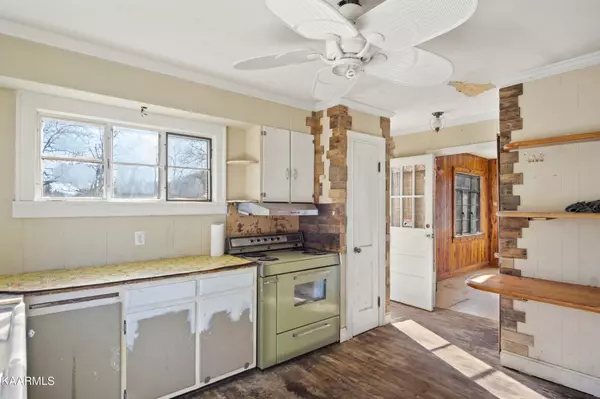 Bluff City, TN 37618,700 Highway 19E