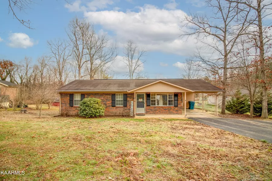 30 Oak St, Crossville, TN 38555