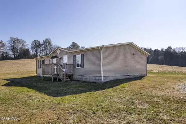 Philadelphia, TN 37846,2102 Fork Creek Rd