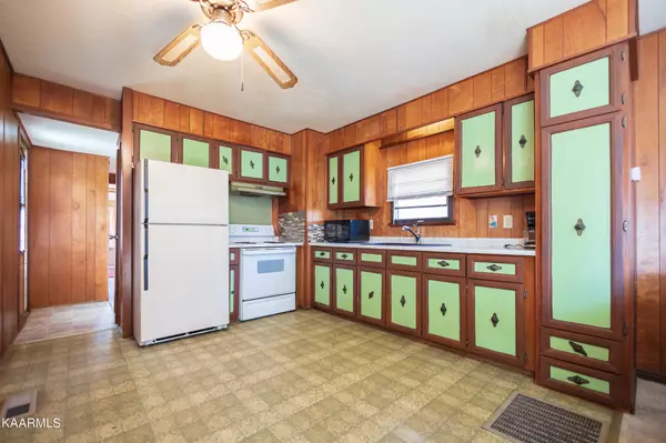 Clinton, TN 37716,108 Queen St