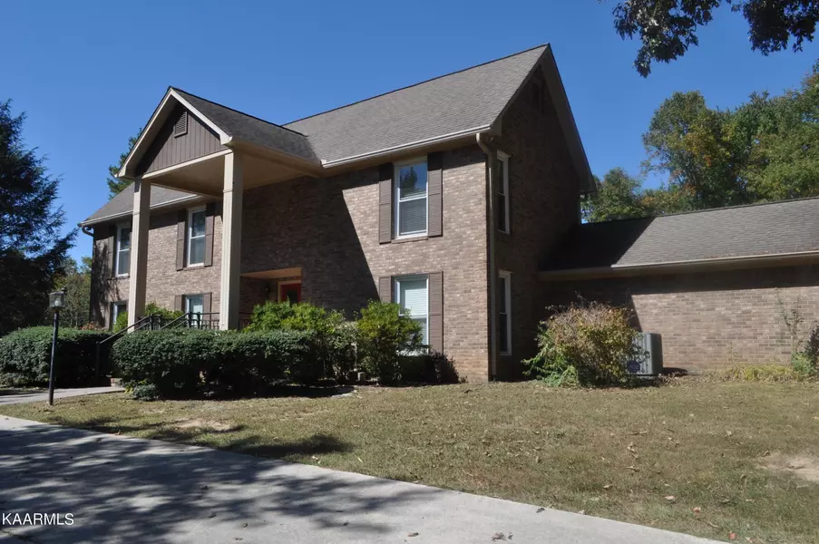 3464 W WOLF VALLEY Rd, Clinton, TN 37716