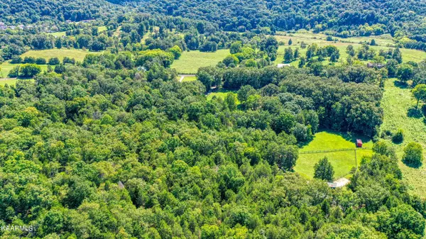 Clinton, TN 37716,1203 Mountain Rd