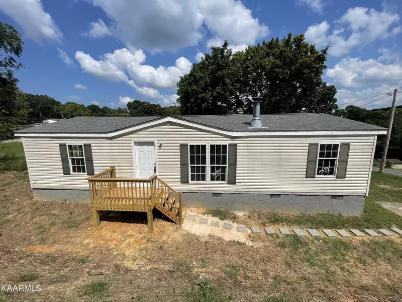 121 Finley Drive, Lenoir City, TN 37771