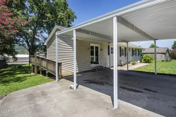 Clinton, TN 37716,206 S Oakwood Ave