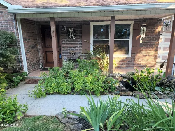 Lenoir City, TN 37771,225 Crestwood Drive