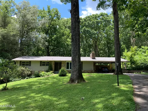 Oak Ridge, TN 37830,941 W Outer Drive