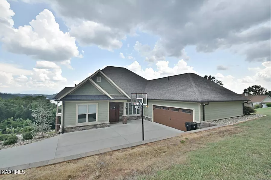 115 Lake Vista Drive, Greenback, TN 37742