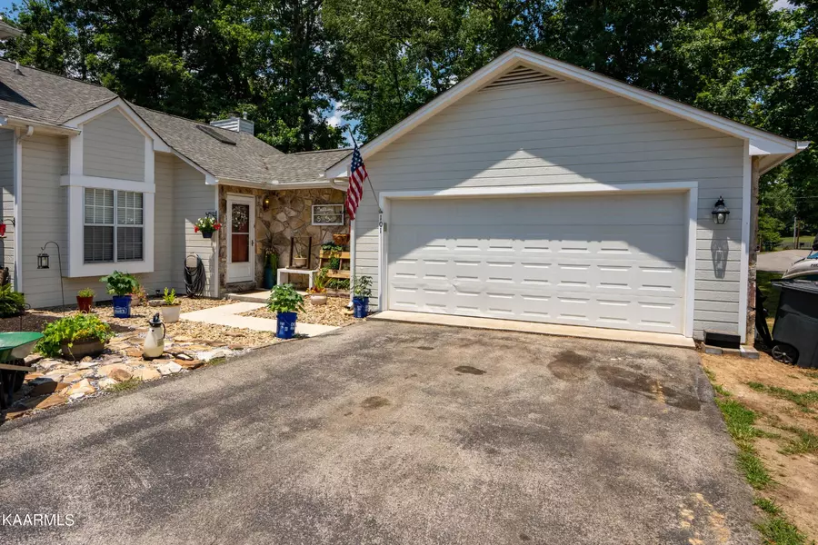 190 Country Club Rd #101, Rockwood, TN 37854