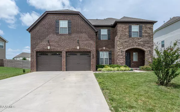 2423 Drake St, Maryville, TN 37801