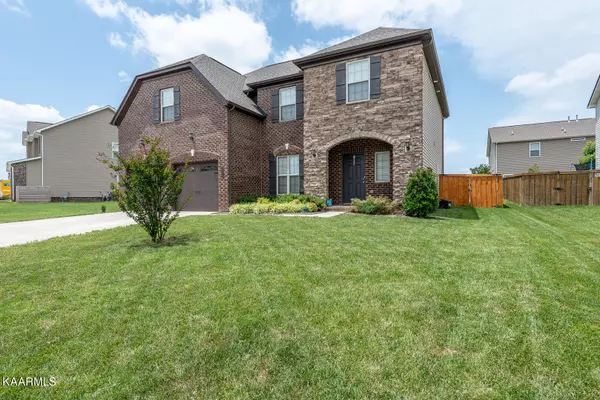 Maryville, TN 37801,2423 Drake St