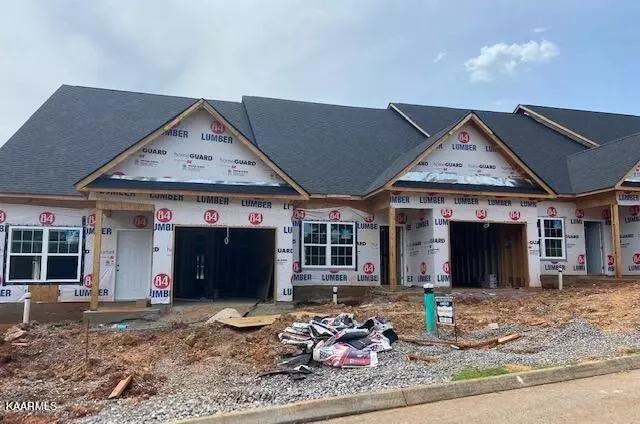 332 Jacksonian Way, Lenoir City, TN 37772