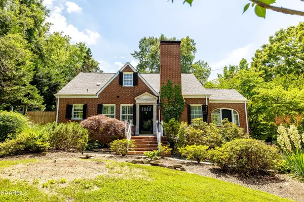 Maryville, TN 37803,243 S Magnolia St