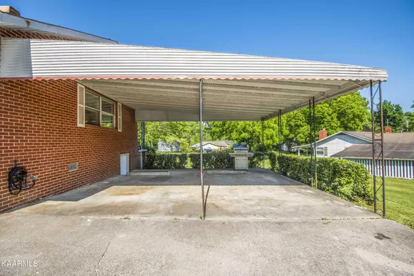 Oak Ridge, TN 37830,106 Viola Rd