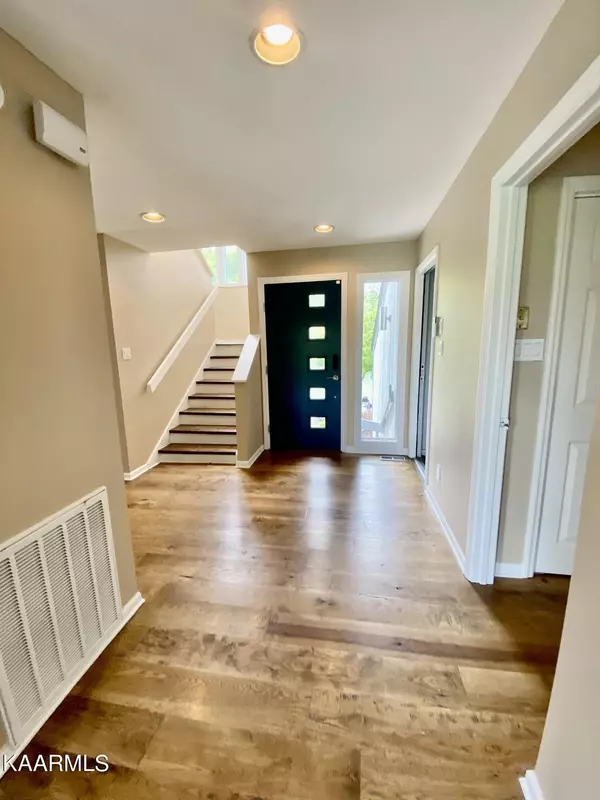 Knoxville, TN 37914,4845 River Place Drive