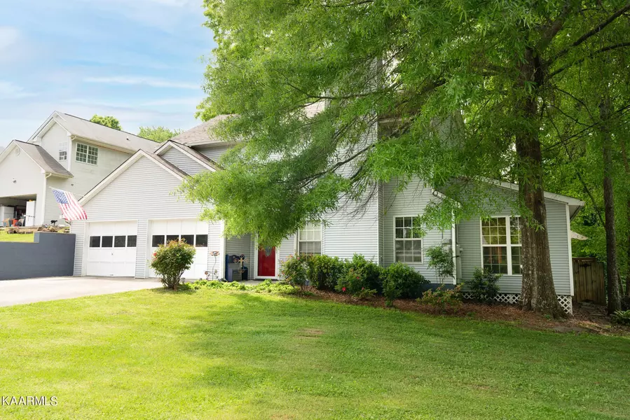 9904 Lani Lane, Knoxville, TN 37932