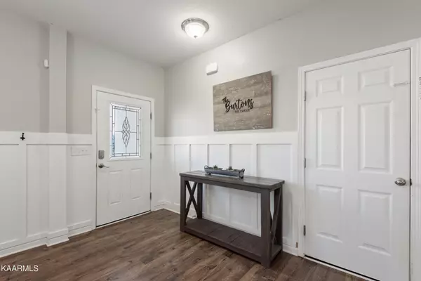 Friendsville, TN 37737,215 Mike White Lane