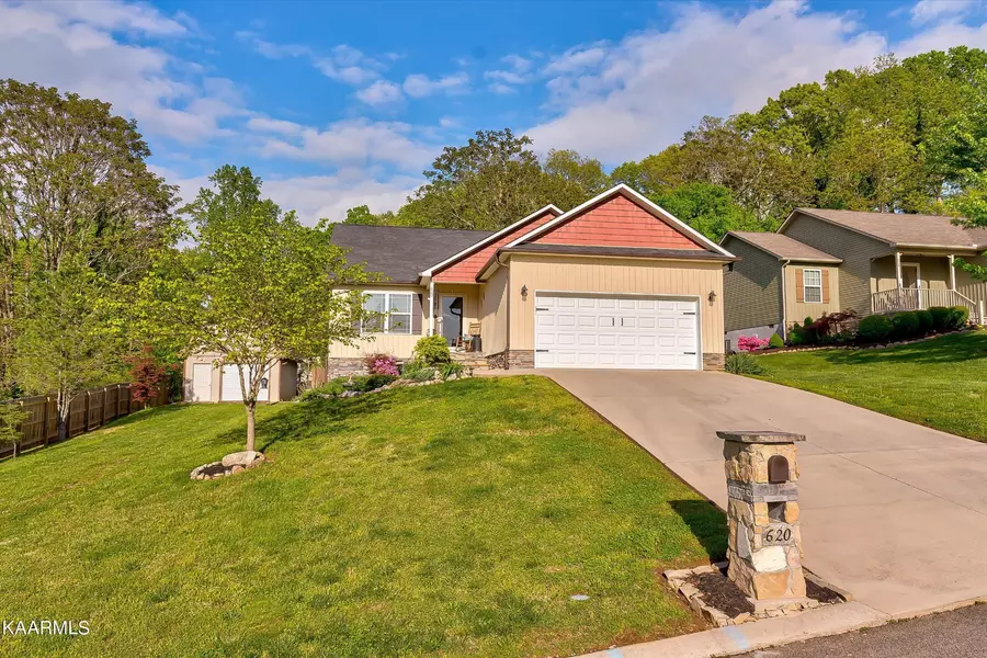 620 Coronado Crest Rd, Maryville, TN 37804