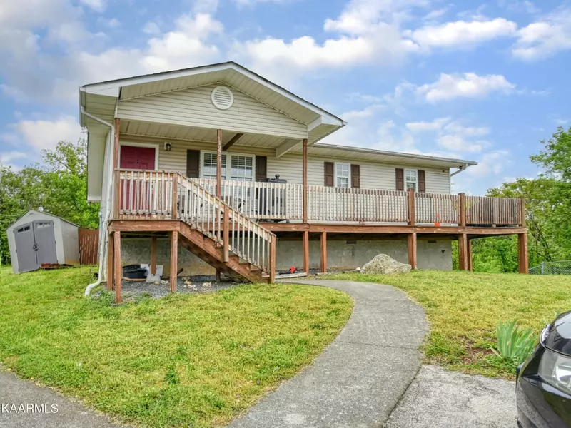 122 Bishop St, Alcoa, TN 37701