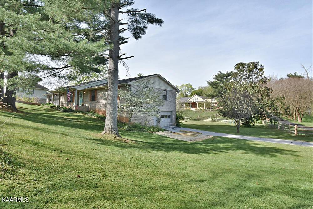 Maryville, TN 37804,1023 S Dogwood Drive