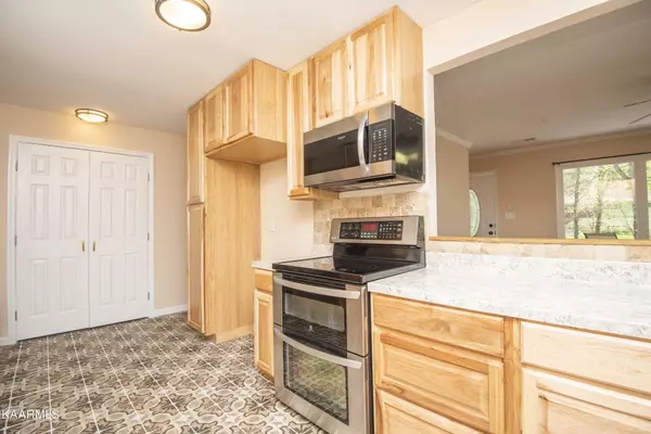 Knoxville, TN 37918,5917 Van Horn Rd