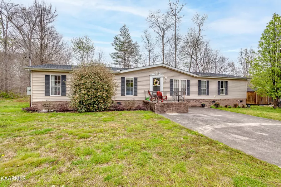 206 Loggers Lane, Clinton, TN 37716